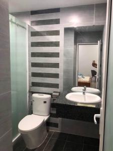 Ванна кімната в Khách sạn Đăng Khoa