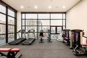 Centrul de fitness și/sau facilități de fitness de la WesternLife Hotel