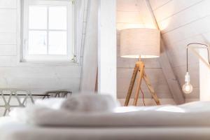 Postel nebo postele na pokoji v ubytování Stay COOPER l Guesthouse zum Löwen