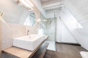 Koupelna v ubytování Stay COOPER l Guesthouse zum Löwen