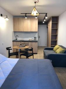 Η κουζίνα ή μικρή κουζίνα στο New Gudauri Room 526