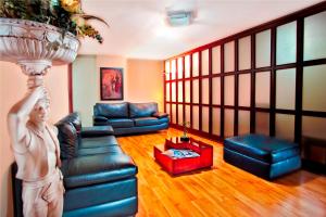 Χώρος καθιστικού στο Loft Hotel