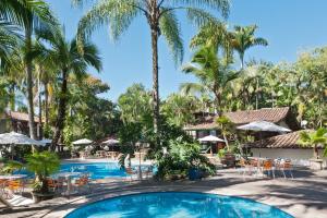 a view of the pool at the resort at Hotel Aldeia de Sahy in Barra do Sahy