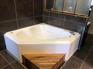 Royal Hotel Jeongeup的一间浴室