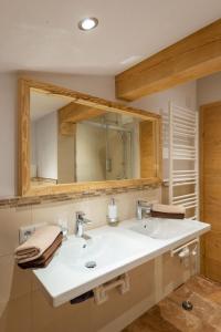 A bathroom at Haus Horngacher