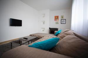 TV i/ili multimedijalni sistem u objektu Guest house PiN