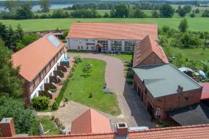 an aerial view of a large building with a courtyard at Ferienhof Rausch in Rathenow