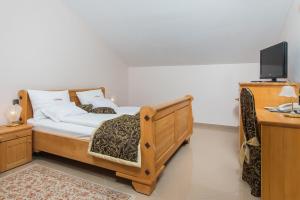Кровать или кровати в номере Hotel Miramare