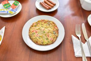 Makanan di atau berdekatan hotel