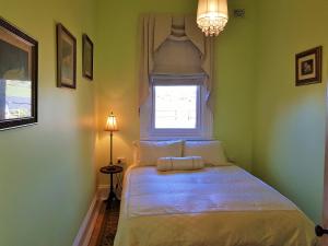 Coragulac House Cottages客房内的一张或多张床位