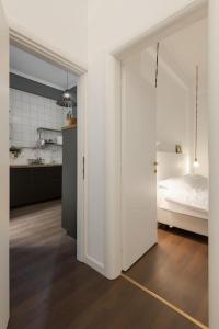 Posteľ alebo postele v izbe v ubytovaní Roman market- upper Aristotelous sq luxury apartment