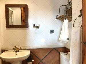 Phòng tắm tại Alojamiento con Encanto en Málaga +16 ảnh