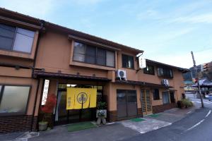 Budova, kde se ryokan nachází