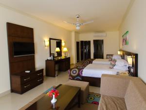Gallery image of Lotus Bay Resort in Hurghada +50 photos