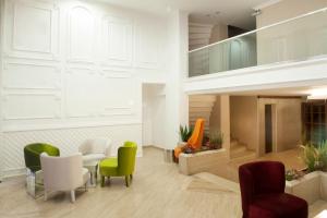 Posezení v ubytování Birbey Hotel
