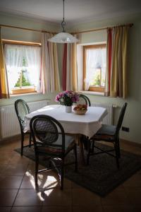 Fotografie z fotogalerie ubytování Landhaus Erlzette na Tuxu