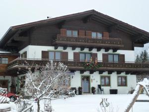 Wiesingbauer during the winter