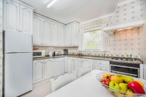 Küche/Küchenzeile in der Unterkunft Villa Can Boseta by SunVillas Mallorca