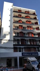 Gallery image of Pinnacle Dream in Bangkok