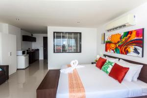 Galeriebild der Unterkunft Wazza's Patong Apartment, Smart TV and Fast Wi-Fi in Patong Beach