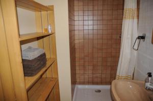 Koupelna v ubytování La Cabaña + 30 fotografií