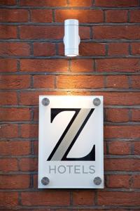 Certificado, premio, señal o documento que está expuesto en The Z Hotel Covent Garden