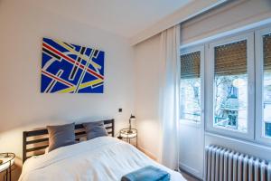 FOR LONG-TERM, BUDGET! Szövetség Apartment in the Heart of Budapestにあるベッド