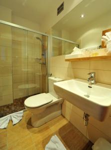Koupelna v ubytování Hotel-Gasthof Strasswirt