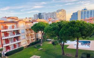 エンプリアブラバにあるGRAN RESERVA - Apartamento en el centro de Empuriabrava - cerca de la playa - piscina comunitariaのギャラリーの写真