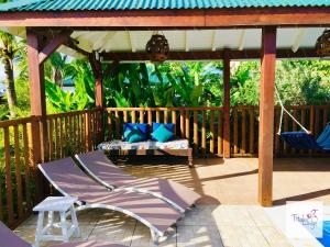 Zahrada ubytování Titalee Lodge 3 Villas autour d'une piscine