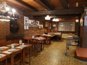 Restaurace v ubytování Garni-Hotel Mühletal + 37 fotografií