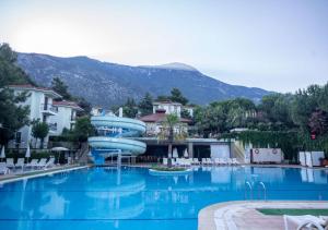 Bazén v ubytování Hotel Greenland - All Inclusive nebo v jeho okolí