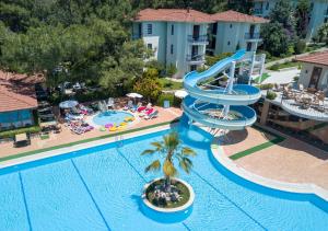Bazén v ubytování Hotel Greenland - All Inclusive nebo v jeho okolí