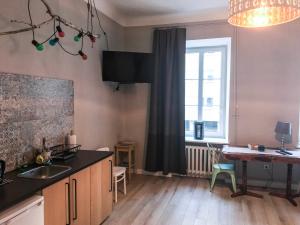 Kuchyňa alebo kuchynka v ubytovaní Chillout Hostel