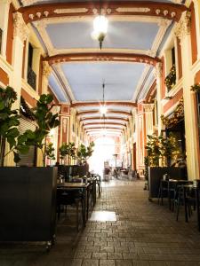 Nhà hàng/khu ăn uống khác tại FANTASTICA BUHARDILLA PZ. PILAR