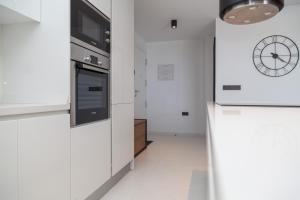 A kitchen or kitchenette at Apartment Vistamar II