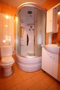 Ванная комната в Apartments Ljubica 2