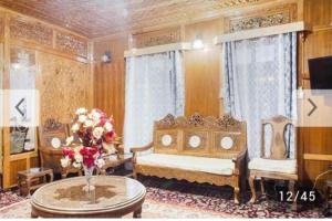 Letto o letti in una camera di S Group Of Houseboat