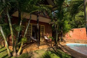 Kolam renang di atau dekat dengan Kili Villa Kilimanjaro Luxury Retreat