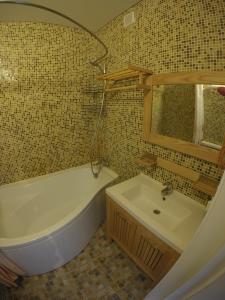 
Ванная комната в Apartments near Kremlin 
