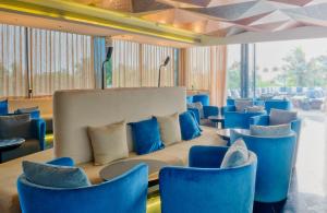 Posezení v ubytování Azaya Beach Resort Goa