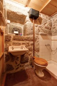 Vonios kambarys apgyvendinimo įstaigoje Chalé da Quinta "Lavoura da Bouça - Fruta Bio"