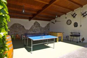 Table tennis facilities sa Casa Rural Lazkano en Sierra de Urbasa o sa malapit