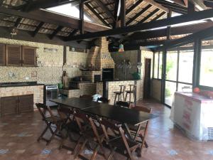 Η κουζίνα ή μικρή κουζίνα στο Casa do Saí