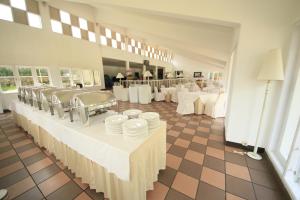 Εστιατόριο ή άλλο μέρος για φαγητό στο Concordia Hotel Bumi Sangkuriang Bandung