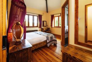 Postel nebo postele na pokoji v ubytování Croneybyrne Courtyard + 42 fotografií