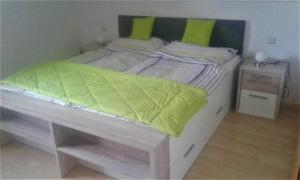 A bed or beds in a room at Apartment MASCH