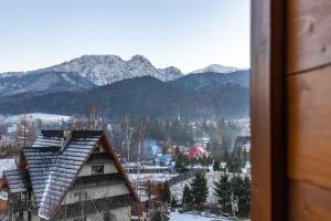 Výhľad na hory alebo výhľad na hory priamo z apartmánu