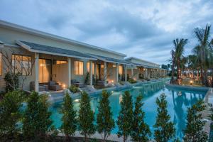 Bazén v ubytování CRAFT Resort & Villas, Phuket Town nebo v jeho okolí