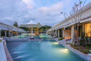 Bazén v ubytování CRAFT Resort & Villas, Phuket Town nebo v jeho okolí